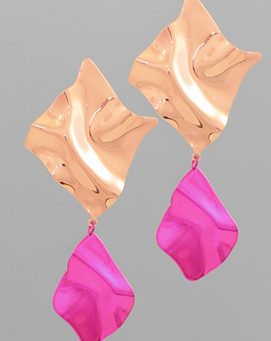 Fushia Waved Metal Link Earrings