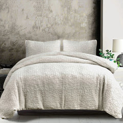 Porto Matelassé Bedding Set